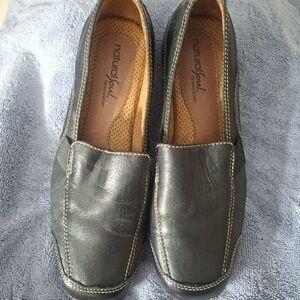 Natural Soul Black Leather Women's Slip-On Loafers
